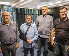 Decanos da Portos do Paraná recebem homenagem na despedida da empresa