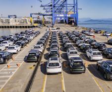 Porto de Paranaguá recebe mais de 5 mil carros em uma única operação