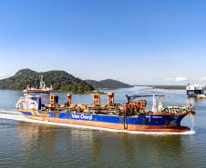 Portos do Paraná realiza campanha de dragagem de manutenção do Canal de Paranaguá