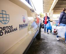 Portos do Paraná entrega quase meia tonelada de tampinhas ao Lar Perseverança