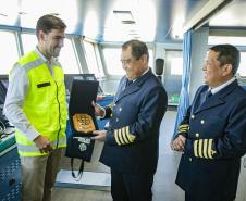 Porto de Paranaguá recebe navio sustentável em viagem inaugural