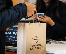 Kits começaram a ser entregues em Curitiba nessa quinta-feira (18)