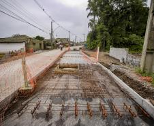 Pavimentação em concreto já ocupa quase toda a extensão da Avenida Conde Matarazzo e da Rua Engenheiro Luís Augusto