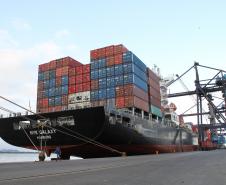 Porto de Paranaguá bate recorde de movimentação total de cargas no primeiro trimestre