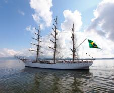 Veleiro da Marinha do Brasil, Cisne Branco, chega a Paranaguá