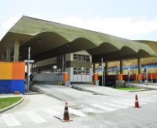 Porto de Paranaguá entrega nova portaria e dobra o número de balanças para pesagem de veículos