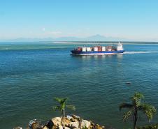 Porto de Paranaguá recebe licença ambiental para dragagem de aprofundamento