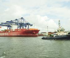 Maiores rebocadores do Brasil começam a operar no Porto de Paranaguá