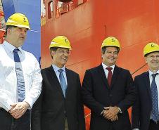 Ministro assina ordem de serviço para início da dragagem em Paranaguá 