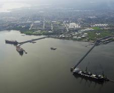 Porto de Paranaguá bate recorde de movimentação pelo sexto ano consecutivo