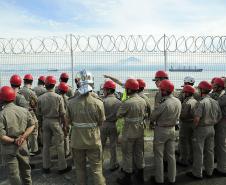 Alunos do curso de formação de bombeiros visitam Centro de Proteção Ambiental