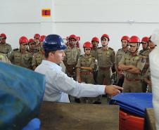 Alunos do curso de formação de bombeiros visitam Centro de Proteção Ambiental