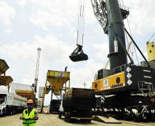 Porto de Antonina recebe licença de operação do Ibama