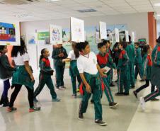 Porto Escola recebe alunos das comunidades rurais de Paranaguá