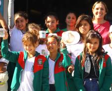 Porto Escola recebe alunos das comunidades rurais de Paranaguá