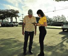 Programa leva serviços e orientações a caminhoneiros no Pátio de Triagem de Paranaguá