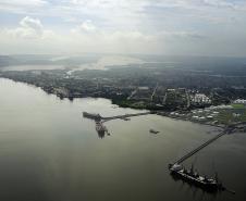 Terminal fecha o semestre com a maior movimentação de cargas para o período. Foram 25 milhões de toneladas movimentadas nos primeiros seis meses do ano. O porto bateu recordes nas movimentações de carga geral e granéis líquidos 