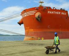 Porto de Paranaguá registra redução de 56% no número de acidentes de trabalho 