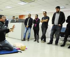 Appa promove palestras de Ressuscitação Pulmonar, de área em área, com foco em ensinar os funcionários sobre como agir em situações em que alguém esteja tendo uma parada cardiorrespiratória.