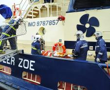 Porto de Paranaguá é palco de simulação de emergência em rebocadores