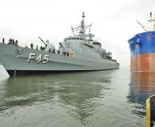 Fragata União chega ao Porto de Paranaguá para visita público no domingo