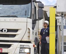 Trabalhadores que acessam o cais do Porto de Paranaguá precisam estar vacinados contra febre amarela