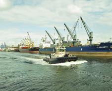 Porto de Paranaguá completa 83 anos com seu melhor desempenho