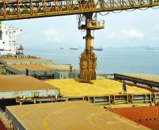 Porto de Paranaguá completa 83 anos com seu melhor desempenho
