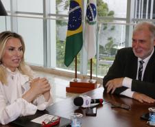 Cida repassa R$ 5,6 milhões a Paranaguá para combate a zoonoses