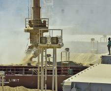  Porto de Paranaguá tem aumento de 14% na movimentação de abril