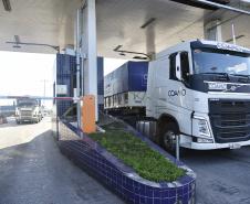 Após 9 dias de paralisação, caminhões voltam a descarregar no Porto de Paranaguá