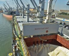 Porto de Paranaguá tem maior movimentação para o mês de setembro
