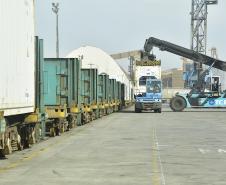 Portos do Paraná discutem melhorias no transporte ferroviário