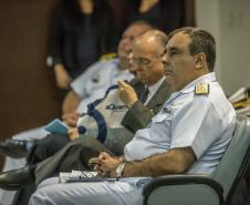 Porto de Paranaguá é sede de fórum sobre segurança em navegação