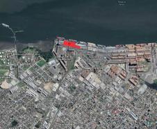O Porto de Paranaguá terá uma nova área de cerca de 27,5 mil metros quadrados, na faixa primária, destinada à operação de celulose, na extremidade oeste do cais comercial. A Secretaria Nacional de Portos divulgou o edital nesta sexta-feira (112). O investimento previsto é de R$ 103 milhões.