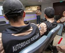 Além da atuação conjunta com Polícia Militar, Polícia Rodoviárias Federal e Estadual e Guarda Municipal, na segurança de caminhões e veículos na entrada da cidade, a Unidade Administrativa de Segurança Portuária (UASP) atua para coibir ações criminosas dentro do cais público.