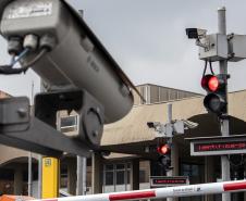 Além da atuação conjunta com Polícia Militar, Polícia Rodoviárias Federal e Estadual e Guarda Municipal, na segurança de caminhões e veículos na entrada da cidade, a Unidade Administrativa de Segurança Portuária (UASP) atua para coibir ações criminosas dentro do cais público.