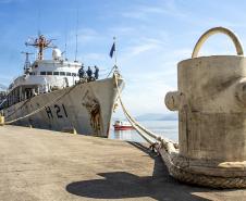 Com o dados atualizados, a navegação ficará mais segura na região. Com mais segurança, também existem os ganhos operacionais nos Portos do Paraná. Em Paranaguá, o navio Sirius (H-21) ficará aberto à visitação pública no final de semana, dias 4 e 5/05, das 13h30 às 17h. 