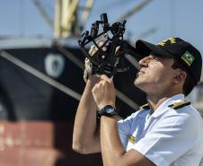 Com o dados atualizados, a navegação ficará mais segura na região. Com mais segurança, também existem os ganhos operacionais nos Portos do Paraná. Em Paranaguá, o navio Sirius (H-21) ficará aberto à visitação pública no final de semana, dias 4 e 5/05, das 13h30 às 17h. 