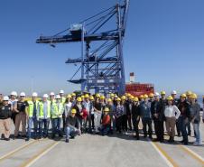 Grupo conheceu o cais público, participou de uma palestra e acompanhou a operação de cargas no porto de Paranaguá. 