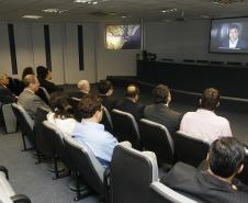 Um grupo de executivos da companhia chinesa Aviation Industry Corporation of China (AVIC/XAC) esteve em Paranaguá, no Litoral do estado, nesta quinta-feira (28), para conhecer as instalações do porto público e os novos projetos para expansão do terminal.