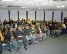 O acordo prevê ainda a ampliação do campo profissional dos Arrumadores que, além de operarem ônibus e tratores, agora poderão trabalhar na operação de shiploaders e na amarração. 