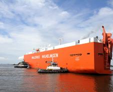 Hoje, a Capitania dos Portos autoriza que navios com calado de até 11 metros naveguem pelo Canal da Galheta durante o dia e, durante a noite, 10,8 metros. Com a finalização dos trabalhos, navios com calado de até 12,5 metros poderão voltar a navegar pelo Canal da Galheta. 