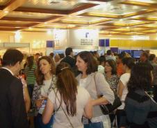 Durante a convenção, a Faciap, em parceria com o Sebrae e o governo do estado, vai lançar os programas Bom Negócio Paraná e Banco do Empreendedor Paraná, que têm o objetivo de fomentar a capacitação de donos de micro e pequenas empresas. 