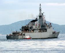 A Marinha do Brasil e a Administração dos Portos de Paranaguá e Antonina abrirão os portões do porto de Paranaguá neste fim de semana (28 e 29 de janeiro) para visitação pública de quatro navios de guerra que participarão de exercícios militares no mar paranaense. Foto: Corveta “Frontin”.