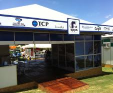 A Administração dos Portos de Paranaguá e Antonina (Appa) e operadores do Corredor de Exportação do Porto de Paranaguá, além do terminal de Contêineres, participam da 24ª edição do Show Rural Coopavel.  O evento, que acontece entre os dias 6 e 10 de fevereiro na cidade de Cascavel, na Região Oeste do Paraná, tem como objetivo  promover a difusão de novos conhecimentos aos agricultores.