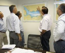 O encontro reuniu quatro secretários, o superintendente do Porto de Paranaguá e Antonina (APPA), e os presidentes do Instituto Ambiental do Paraná (IAP) e da EcoParaná. Também participaram do encontro, Luiz Mussato Pinto, presidente do IAP, Rafael Andregueto, da EcoParaná, o procurador Jurídico da APPA, Maurício Ferrante e o diretor técnico do porto, Paulinho Dalmaz.