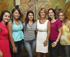 Dos quase mil funcionários, estagiários e terceirizados que trabalham nos portos paranaenses, 120 são mulheres. 