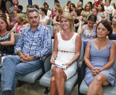 A secretária estadual da família e desenvolvimento social, Fernanda Richa, participou nesta quinta-feira (08), em Paranaguá, das comemorações ao Dia Internacional da Mulher. O evento, promovido pela Administração dos Portos de Paranaguá e Antonina (Appa), foi realizado para homenagear as funcionárias da autarquia.