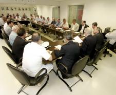 Foi acordado ainda na reunião que o ministro dos portos, Leônidas Cristino, será convidado a participar da próxima reunião do CAP, para discutir os projetos de modernização dos portos paranaenses. 
